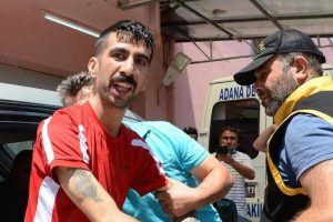 İntikam kurşunu ile yoldan ge&ccedil;eni &ouml;ld&uuml;rd&uuml;ler