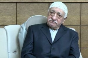 'Kendimi &ouml;l&uuml;me yakın hissediyorum' dedi ve ağladı!