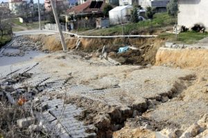 Bu mahalle kayıyor