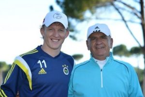 Kuyt'a golfte tam not