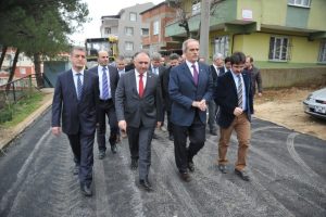 Belediye Bursa'nın il&ccedil;elerini g&uuml;zelleştirmeye devam ediyor