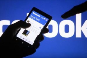 Fecoder, Facebook'u karıştırmaya devam ediyor