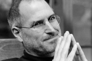 Steve Jobs istemedi Apple yaptı