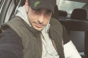 &Uuml;nl&uuml; oyuncu kaza ge&ccedil;irdi