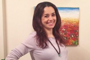 &Ouml;zg&uuml; Namal'dan hamilelik pozu...