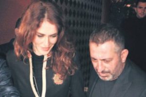 Cem Yılmaz'dan b&uuml;y&uuml;k s&uuml;rpriz...