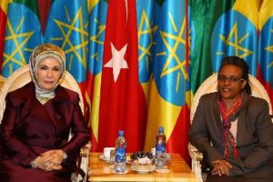 Emine Erdoğan, Addis Ababa Ulusal M&uuml;zesi'ni ziyaret Etti