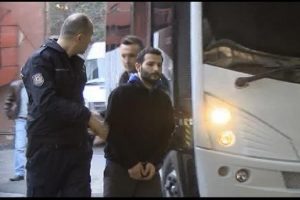 Ter&ouml;r operasyonunda g&ouml;zaltına alınan 12 ş&uuml;pheli sağlık kontrol&uuml;nden ge&ccedil;irildi