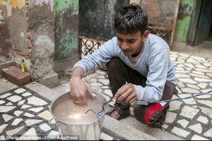 11 bin voltluk elektriğe karşı direndi