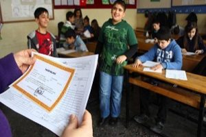 Uzmanlardan velilere karne uyarısı