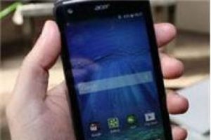 Ma&ccedil;ta cep telefonu kullandı, cezayı yedi!