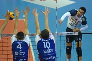Arkas Spor havlu attı