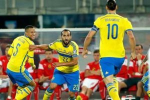 Zlatan'dan Erkan Zengin'e tebrik!