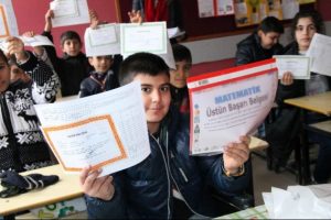 Onun tek engeli ak&uuml;l&uuml; sandalyesinin olmaması