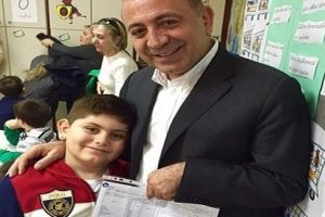G&uuml;rsel Tekin'in karne sevinci