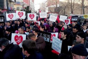 K&uuml;tahya'da Hz. Peygambere saygı y&uuml;r&uuml;y&uuml;ş&uuml;