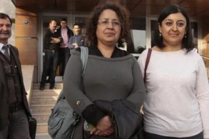 'Hedef g&ouml;stermekle' su&ccedil;lanmışlardı... BirG&uuml;n ve Evrensel muhabirlerine beraat!