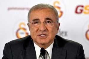 &Uuml;nal Aysal'a şok ceza!