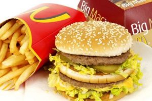 Hamburger endeksine g&ouml;re dolar 1.93 TL olmalı