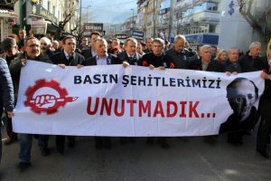 Uğur Mumcu Bursa'da unutulmadı!