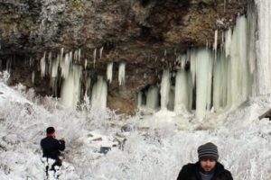 Ardahan Kalesi buz tuttu