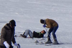 Uludağ'da amat&ouml;r kayak&ccedil;ılar sahnede