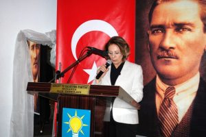 Mudanya'da Paldemir, g&ouml;revi Akar'a teslim etti