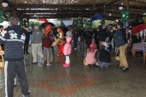 Yağmur altında Hasat Şenliği