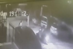 İş adamına silahlı saldırı kamerada