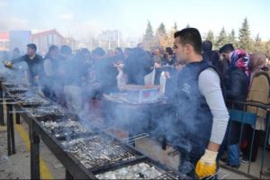Bursa'da hamsi festivali