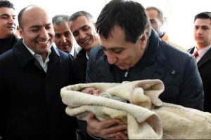 &Ccedil;adır kent ilk misafirlerini ağırlamaya başladı