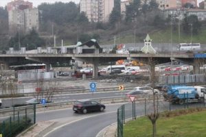 4 gişe kapatıldı TEM'de trafik fel&ccedil; oldu