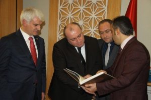 Acara Başbakanı Khabadze İneg&ouml;l'de