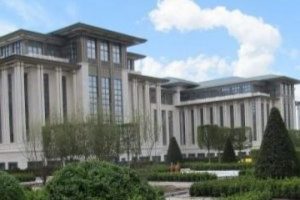 Saraya camiye yargı dur dedi!