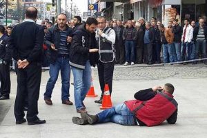 "Alo ben vuruldum!"