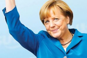 Şimdi Merkel d&uuml;ş&uuml;ns&uuml;n