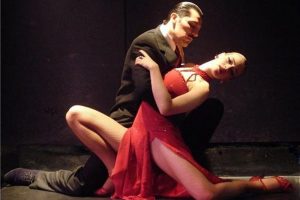 Aslında tango bizim toplum yapımıza &ccedil;ok uygun
