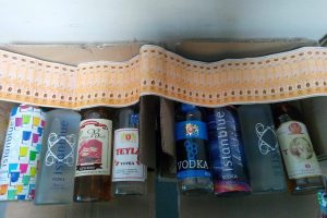 Bursa'da ka&ccedil;ak avı! Bandrols&uuml;z &uuml;r&uuml;ne ge&ccedil;it yok...