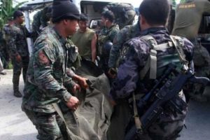 Filipinler'de &ccedil;atışma: 37&acute;si polis 43 &ouml;l&uuml;