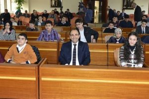 Yıldırım da &ccedil;ocukların da s&ouml;z&uuml; ge&ccedil;iyor