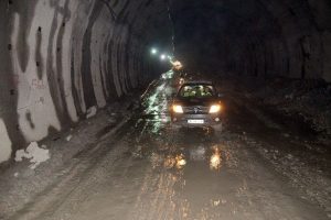 Akyazı T&uuml;neli'nde ışık g&ouml;r&uuml;nd&uuml;