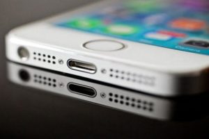 Apple 1 milyarıncı cihazını sattı