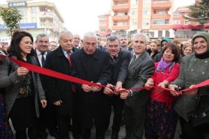 Nil&uuml;fer'e lezzetler durağı