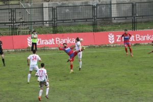 Diyarbakır ka&ccedil;tı, Bal&ccedil;ova yakaladı!