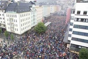 1,5 milyon iş&ccedil;i greve gidiyor