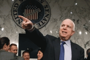 Mccain: Davutoğlu'nu dinlemedik k&ouml;t&uuml; oldu