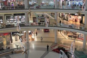 K&uuml;&ccedil;&uuml;k esnaf artık AVM'lerde