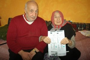 Pakize teyzeye elektrik faturası şoku