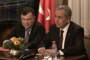 İsvi&ccedil;re'de T&uuml;rk STK temsilcileriyle g&ouml;r&uuml;şt&uuml;