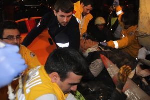 İstanbul'da feci kaza: 2 &ouml;l&uuml;, 2 yaralı